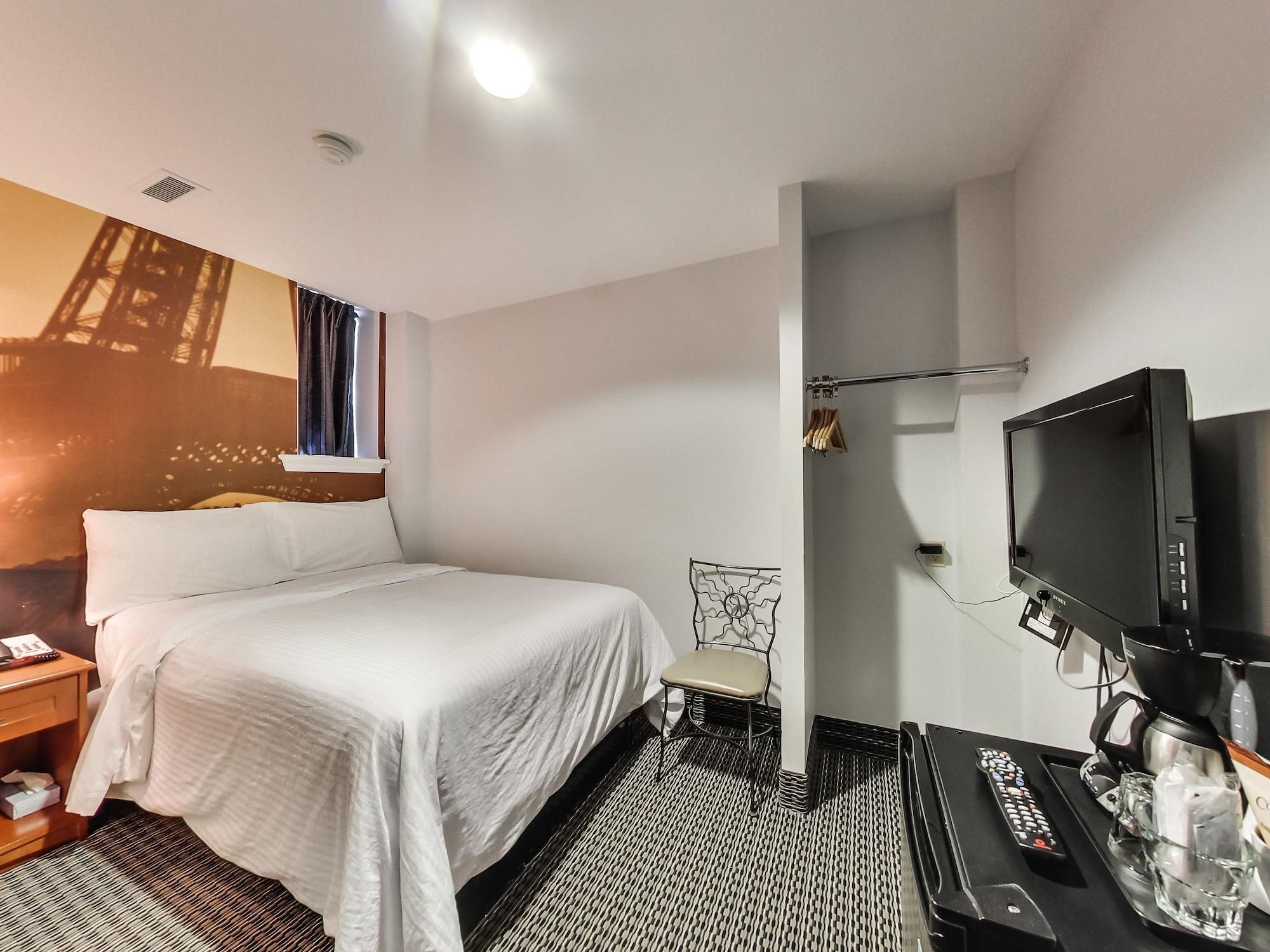 Isabella Hotel & Suites Toronto Bagian luar foto
