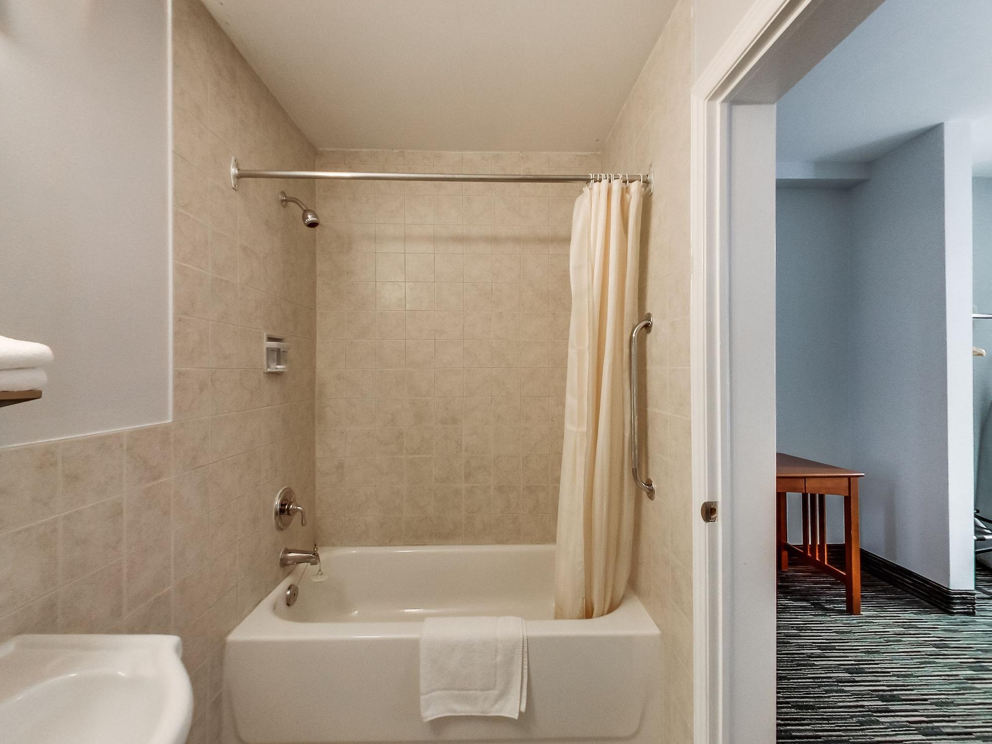 Isabella Hotel & Suites Toronto Bagian luar foto