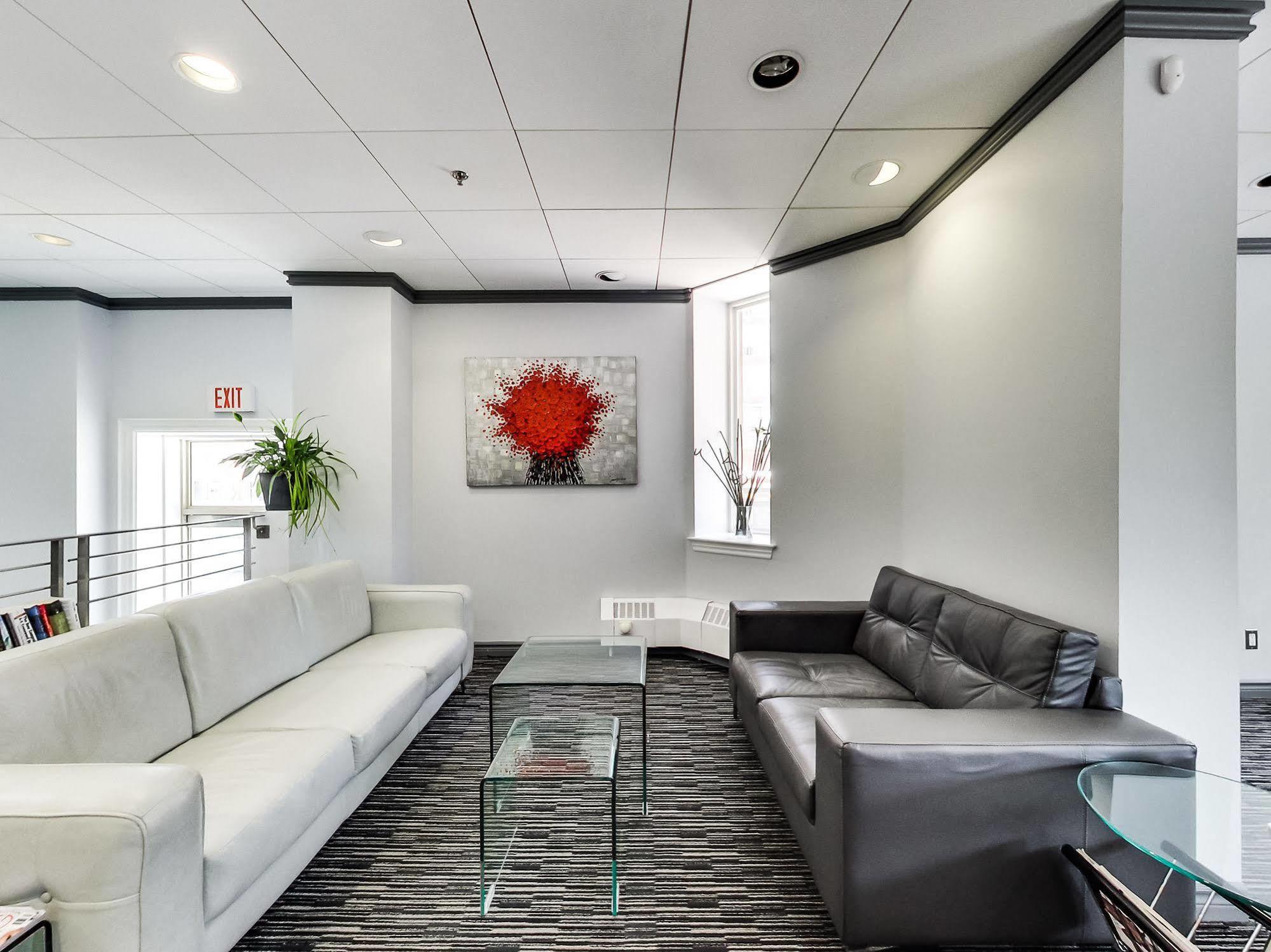 Isabella Hotel & Suites Toronto Bagian luar foto